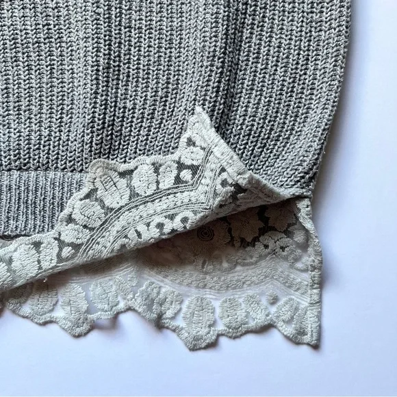 Urban Outfitters Pins & Needles Oversized Lace Trim Sweater Gray Knit Cozy Sz M - Picture 11 of 12